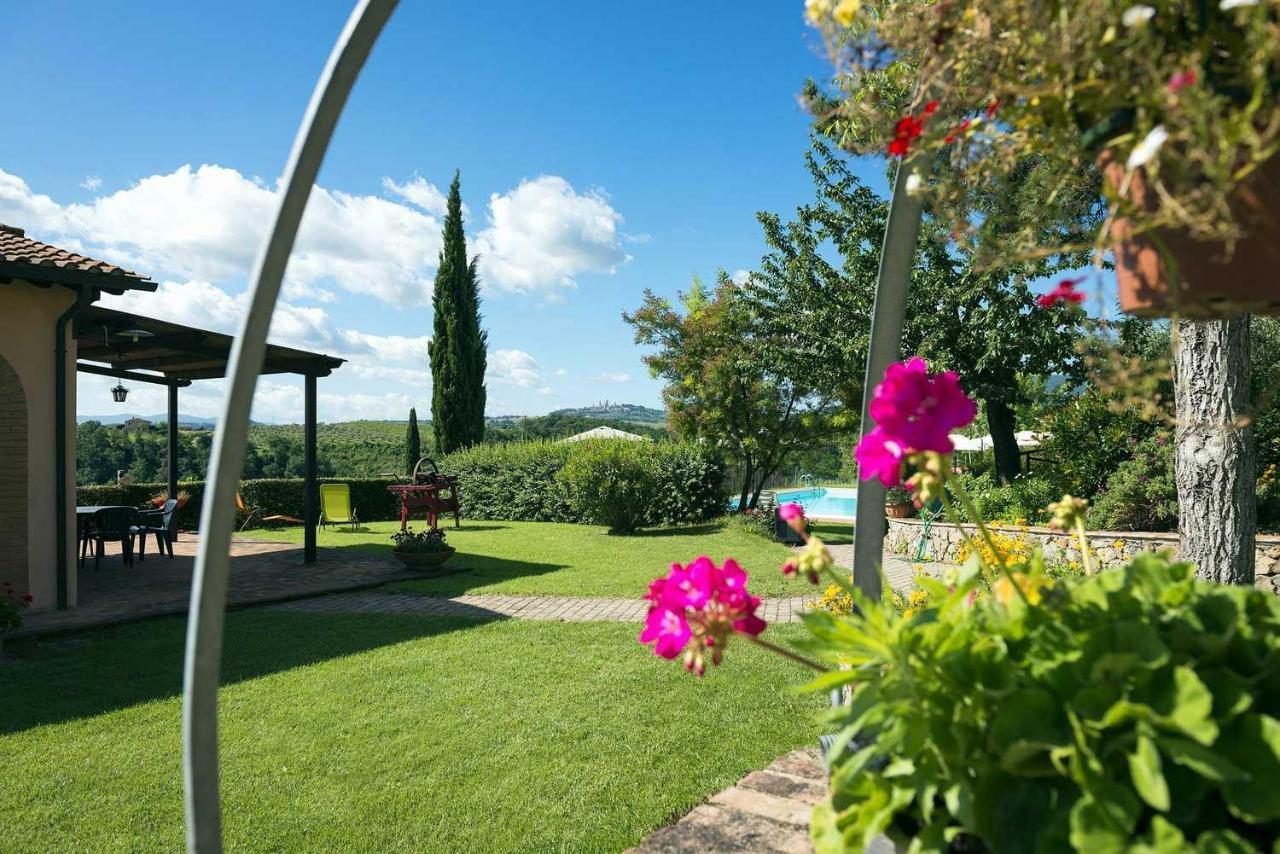 סן ג'ימיניאנו Agriturismo Il Poggetto מראה חיצוני תמונה