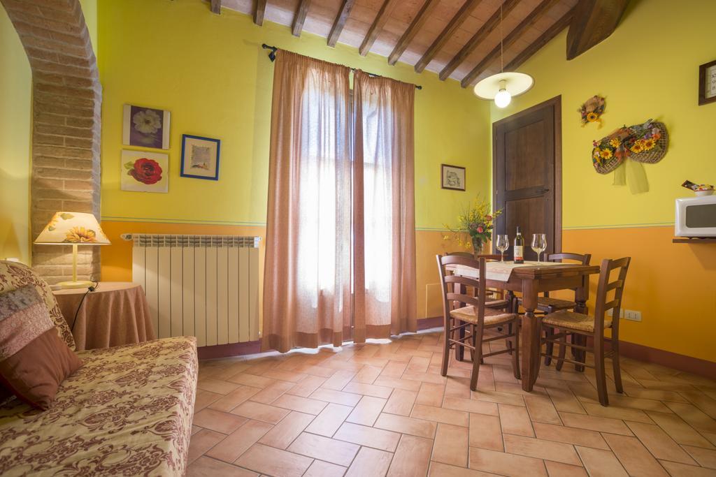 סן ג'ימיניאנו Agriturismo Il Poggetto מראה חיצוני תמונה