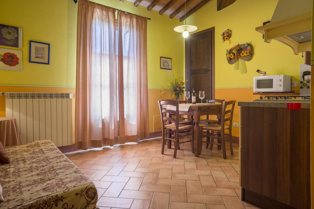 סן ג'ימיניאנו Agriturismo Il Poggetto מראה חיצוני תמונה