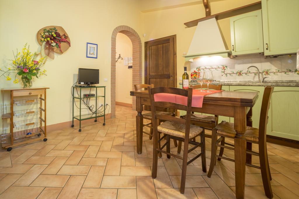 סן ג'ימיניאנו Agriturismo Il Poggetto מראה חיצוני תמונה